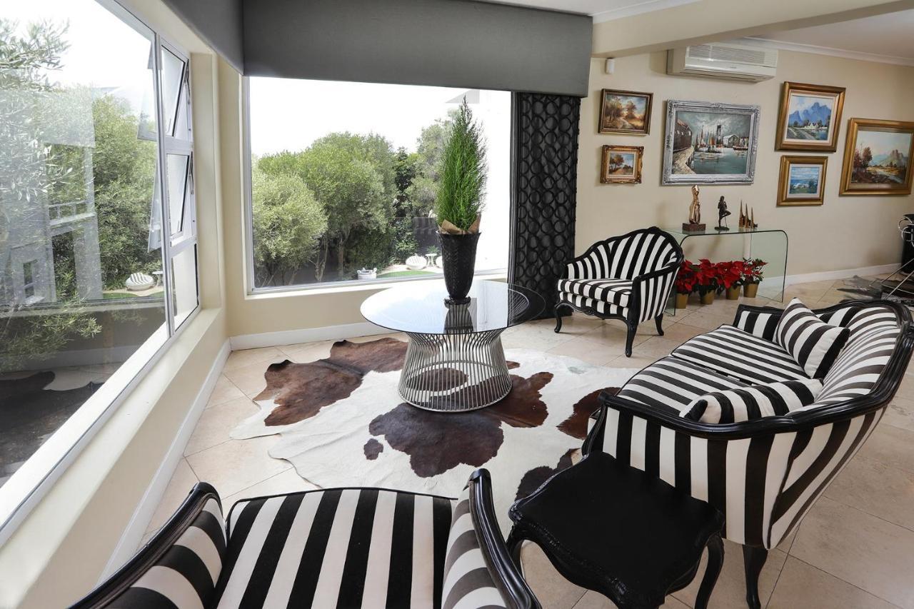 Francolin Manor Bed and Breakfast Hermanus Exteriör bild